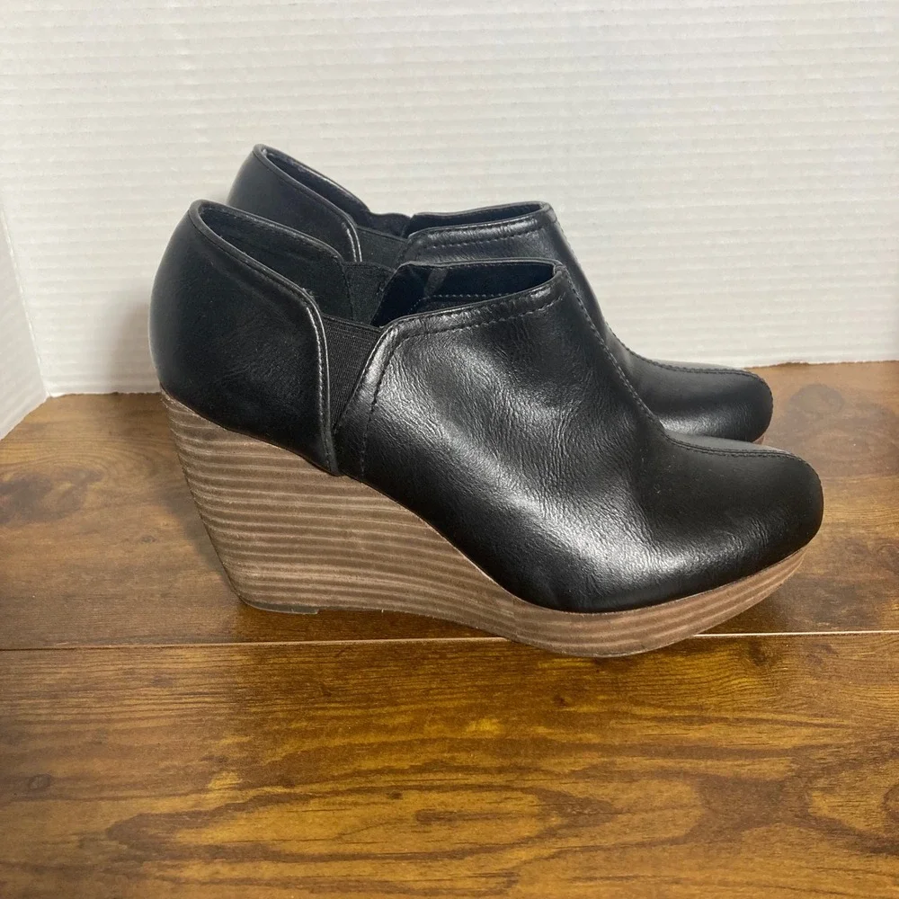 Dr Scholls Womens Black Wedge Booties Memory Foam Cool Fit Ankle Boots Size 6.5M